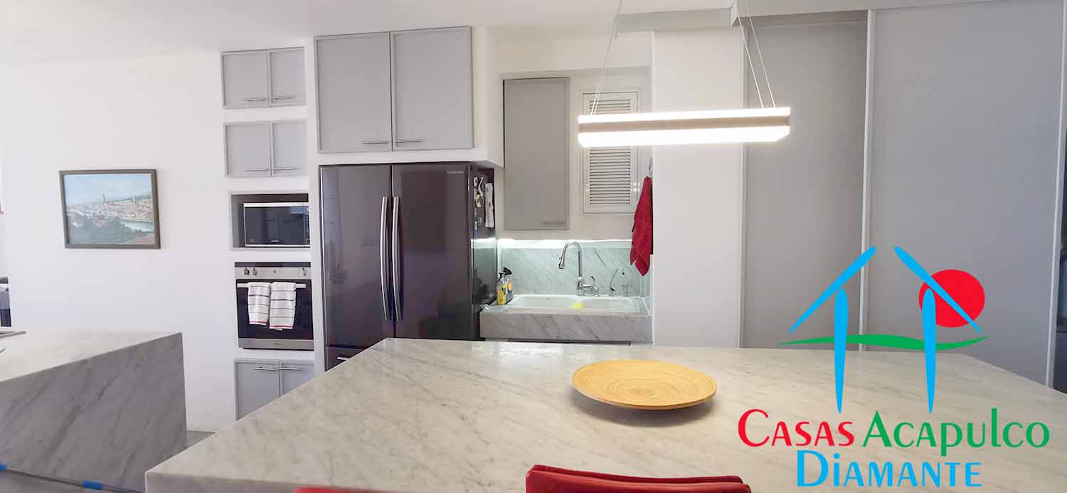 Ocean Front 202 - Cocina antes de Otis 5 Ocean Front 202 - Cocina antes de Otis 5